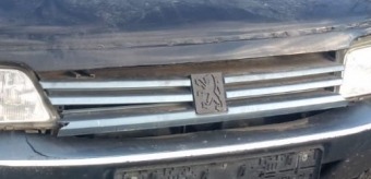 1994 model peugeot 405 gr 1.6 çıkma ön panjur