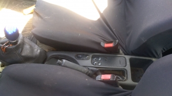 1995 model opel calibra 2.0 çıkma vites konsolu