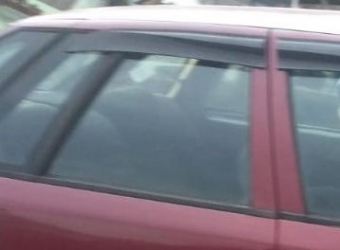 1996 model daewoo espero 2.0 otomatik çıkma sağ arka kapı cam plastiği.