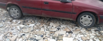 1996 model daewoo espero 2.0 otomatik çıkma sağ takım jant lastik.