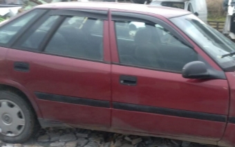1996 model daewoo espero 2.0 otomatik çıkma sağ takım kapı.