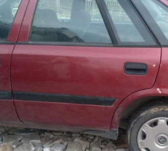 1996 model daewoo espero 2.0 otomatik çıkma sol arka kapı.