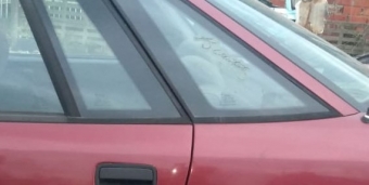 1996 model daewoo espero 2.0 otomatik çıkma sol arka kelebek camları