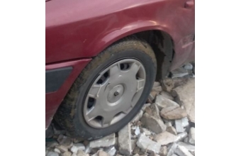 1996 model daewoo espero 2.0 otomatik çıkma sol ön jant lastik.