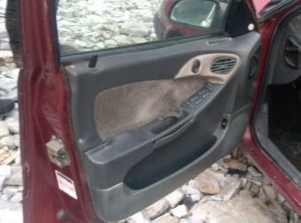 1996 model daewoo espero 2.0 otomatik sökme sol ön kapı döşemesi.