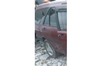 1996 model fiat tempra station 1.6 çıkma sağ arka dolu kapı