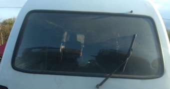 1996 model mitsubishi l300 çıkma arka cam