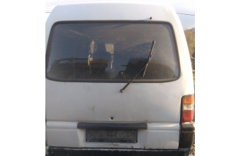 1996 model mitsubishi l300 çıkma bagaj kapağı