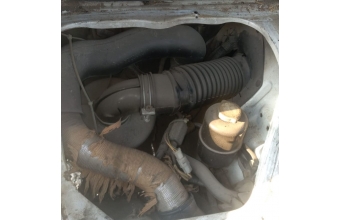 1996 model mitsubishi l300 çıkma hava filtre borusu