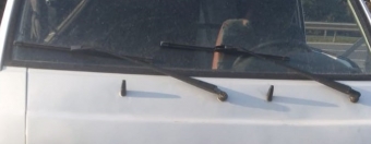 1996 model mitsubishi l300 çıkma ön cam silecek kolu