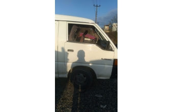 1996 model mitsubishi l300 çıkma sağ ön dolu kapı