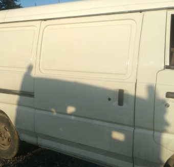 1996 model mitsubishi l300 çıkma sağ sürgülü dolu kapı