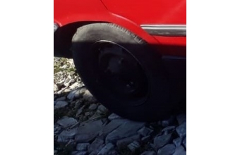 1996 model renault r12 toros 1.4 5 ileri şanzıman çıkma sağ arka jant lastik.