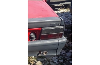 1996 model renault r12 toros 1.4 5 ileri şanzıman çıkma sağ stop lambası.