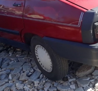 1996 model renault r12 toros 1.4 5 ileri şanzıman çıkma sol arka çamurluk.