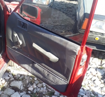 1996 model renault r12 toros 1.4 5 ileri şanzıman sökme sağ ön kapı döşemesi.
