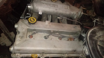 1997 model kia clarus 2.0 16v çıkma silindir kapağı