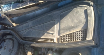 1997 model renault r19 1.4 çıkma cam önü ızgarası