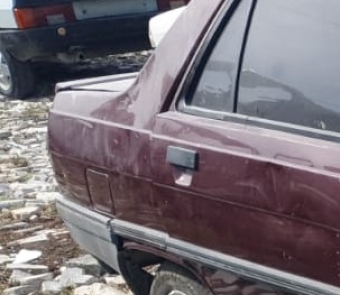 1997 model renault r9 broadway çıkma sağ arka kapı kolu.