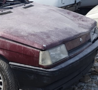 1997 model renault r9 broadway çıkma sağ far.