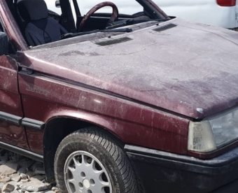 1997 model renault r9 broadway çıkma sağ ön çamurluk.