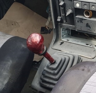 1997 model renault r9 broadway çıkma vites topuzu.