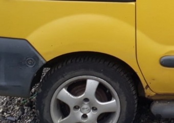 1998 - 2000 model renault kangoo 1.9 çıkma sağ arka jant lastik.
