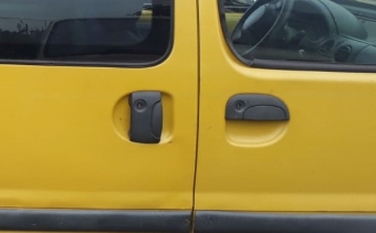 1998 - 2000 model renault kangoo 1.9 çıkma sağ takım kapı kolu.
