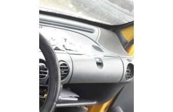 1998 - 2000 model renault kangoo 1.9 çıkma torpido kapağı.