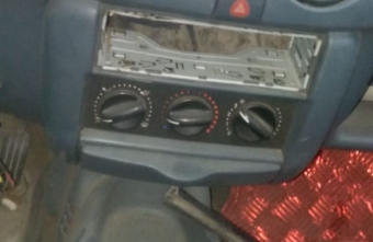 1998 2006 model renault kangoo 1.9 çıkma klima kontrol paneli