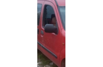 1998 2006 model renault kangoo 1.9 çıkma sağ ön kapı