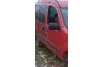 1998 2006 model renault kangoo 1.9 çıkma sağ takım kapı