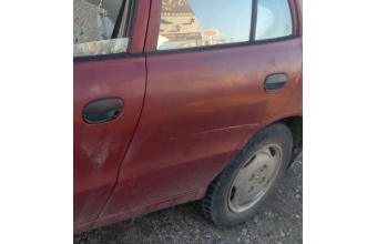 1998 model hyundai accent 1.3 gls çıkma sol takım kapı kolu.