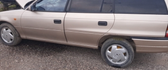 1998 model opel astra f station 1.4 8v çıkma sol yan panel