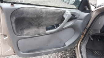 1998 model opel astra f station 1.4 8v sökme sol ön kapı döşemesi