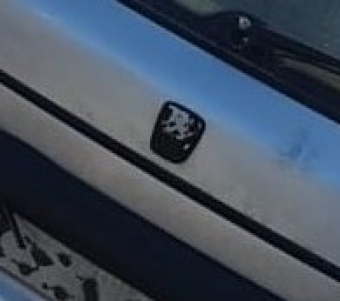 1998 model peugeot 306 1.8 benzinli otomatik çıkma bagaj arma