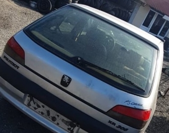 1998 model peugeot 306 1.8 benzinli otomatik çıkma bagaj kapağı