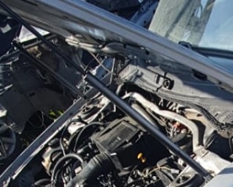 1998 model peugeot 306 1.8 benzinli otomatik çıkma kaput demiri