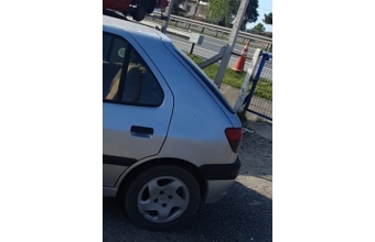 1998 model peugeot 306 1.8 benzinli otomatik çıkma orjinal sol arka çamurluk
