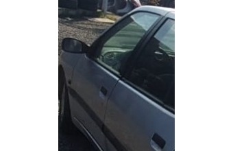 1998 model peugeot 306 1.8 benzinli otomatik çıkma sol ön kapı
