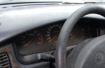 1998 model toyota carina 2.0 çıkma kilometre saati.