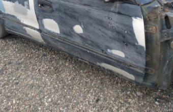 1998 model toyota carina 2.0 çıkma sağ yan panel.