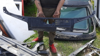 1999 2007 model skoda fabia çıkma ön panel üst kilit sacı