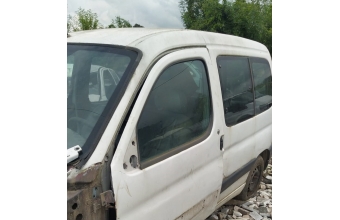 1999 model peugeot partner 1.4 benzinli çıkma sol ön kapı camı