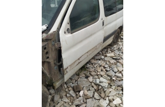 1999 model peugeot partner 1.4 benzinli çıkma sol yan panel