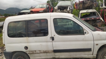 1999 model peugeot partner 1.4 benzinli kesme kasa kupa