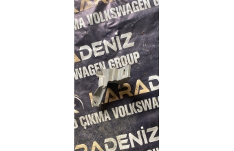 1J0864273C (1998-2005)Volkswagen golf 4 orta konsol kolçak (kol dayama) bağlantı braketi