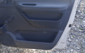 2000 model fiat scudo 1.9d çıkma sağ ön kapı cebi