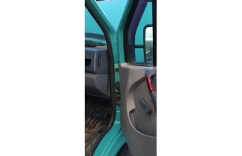 2000 model mercedes benz sprinter 312d 2.9 çıkma sağ ön kapı menteşesi.