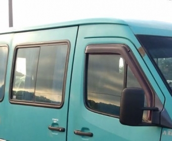 2000 model mercedes benz sprinter 312d 2.9 çıkma sağ takım kapı camı.